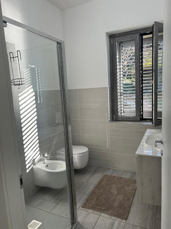 Le Camelie Del Lario Apartamento Grandate Exterior foto